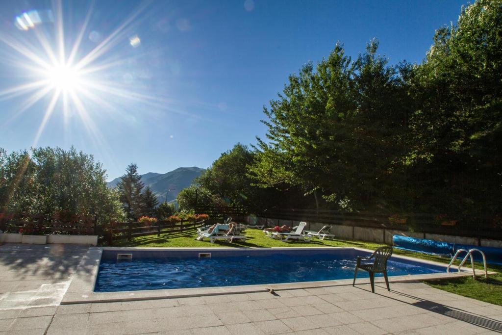 Appartement Apartamento Aguilera à Naut Aran Extérieur photo